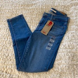 Levi’s skinny jeans